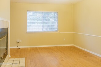 8066 Dickie Dr in Jacksonville, FL - Building Photo - Building Photo