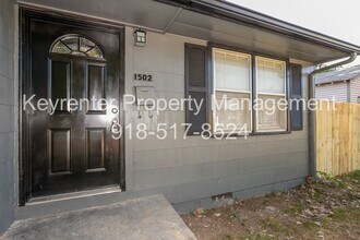 1502 N Columbia Ave in Tulsa, OK - Building Photo - Building Photo