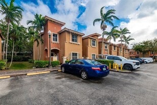 4958 White Mangrove Way E in Fort Lauderdale, FL - Building Photo