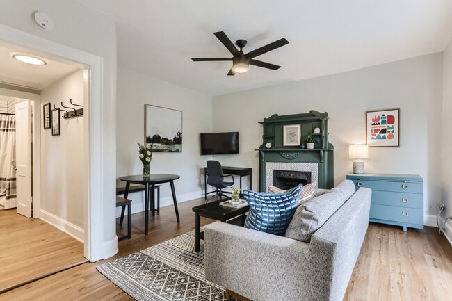 1073 N Downing St, Unit SI ID1026245P