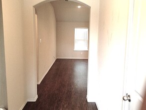 177 Adams Dr in Crowley, TX - Foto de edificio - Building Photo