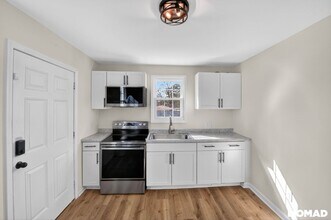 217 Pecan Rd in Raleigh, NC - Building Photo - Building Photo