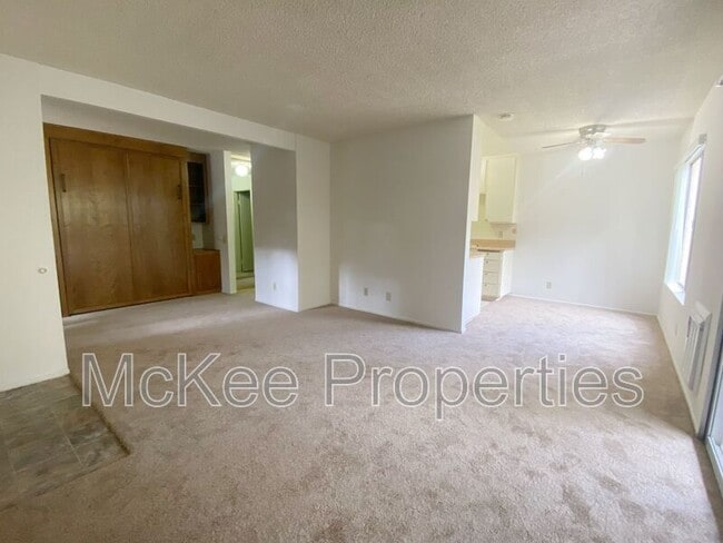 8628 Via Mallorca in San Diego, CA - Building Photo - Building Photo