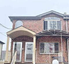 56 176th St-Unit -2F in Queens, NY - Building Photo - Building Photo
