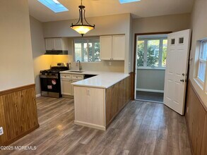49 Maple St in Ocean Township, NJ - Building Photo - Building Photo