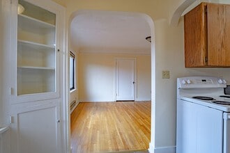Stanford Arms Apartments in Seattle, WA - Foto de edificio - Interior Photo