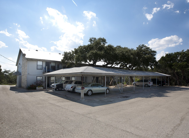 Lakeview Apartments in Lago Vista, TX - Foto de edificio - Building Photo