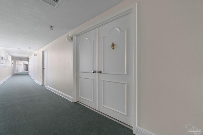 615 Bayshore Dr in Pensacola, FL - Building Photo - Building Photo