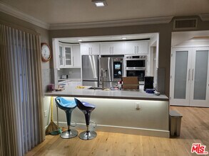 4733 Elmwood Ave in Los Angeles, CA - Building Photo - Building Photo