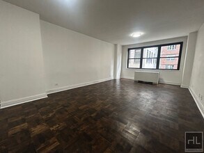 5 AVENUE in New York, NY - Building Photo - Building Photo