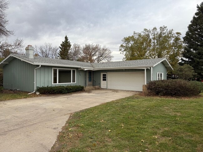 property at 1306 3rd Ave NE
