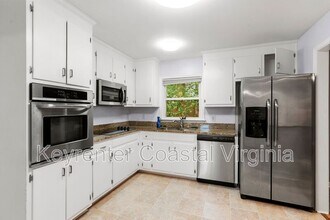 63 Middlesex Rd in Newport News, VA - Building Photo - Building Photo
