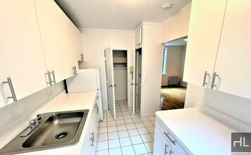 WEST 45 STREET in New York, NY - Building Photo - Building Photo