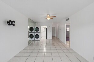 500 SW 2nd Ave in Boca Raton, FL - Building Photo