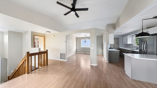 4609 Guemes View in Anacortes, WA - Building Photo - Building Photo