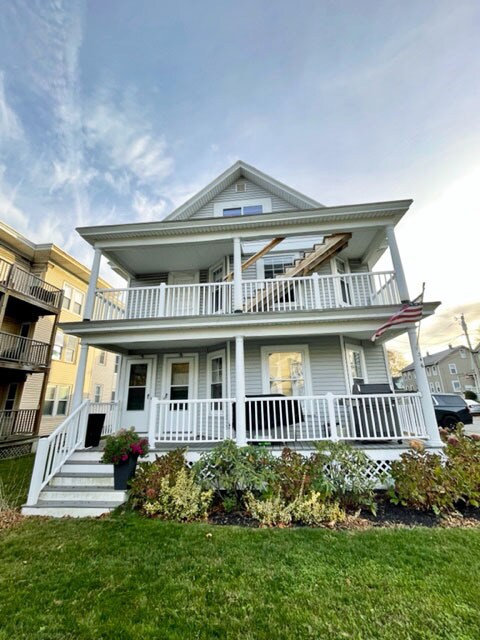 346 Ocean St, Unit 2 in South Portland, ME - Building Photo