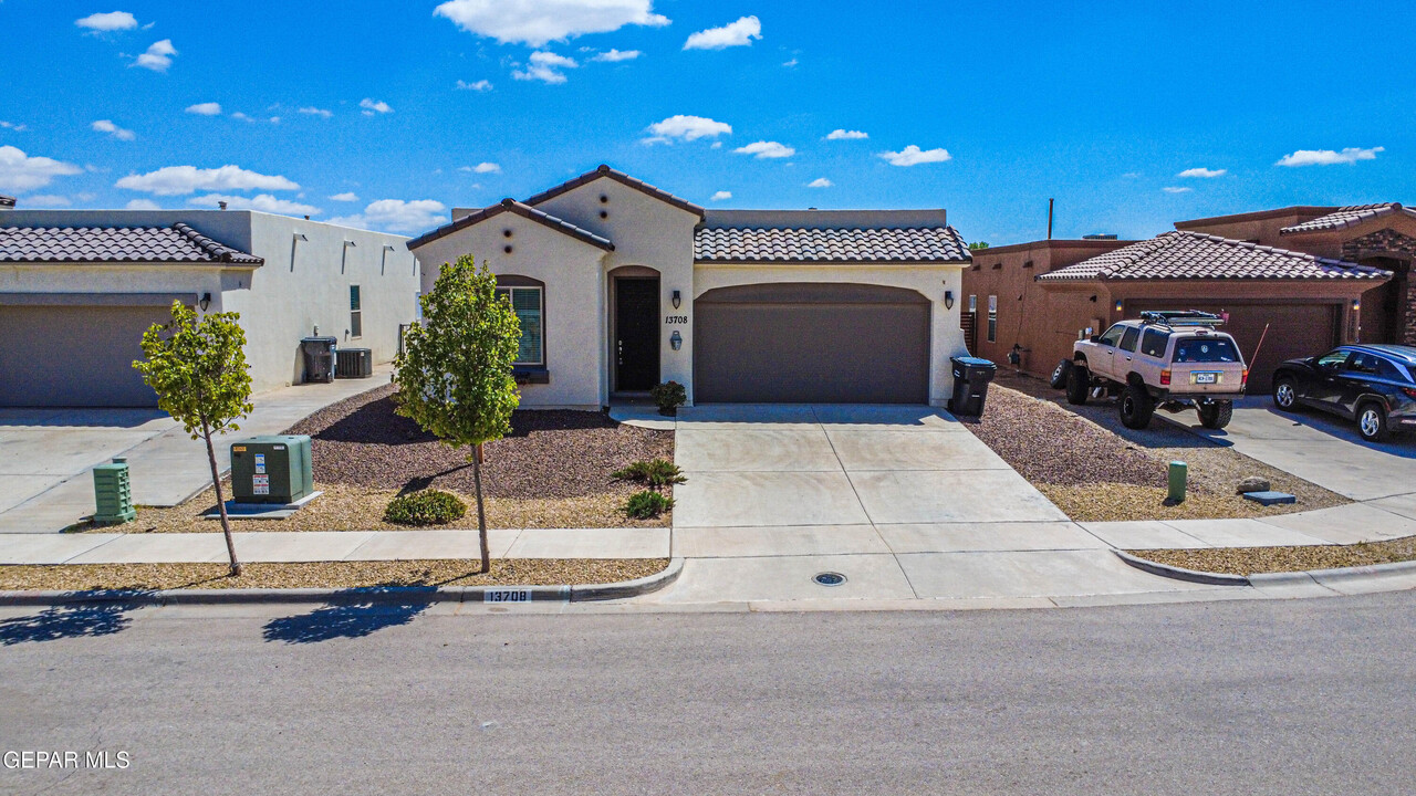 13708 Brandsby Ave in Horizon City, TX - Building Photo