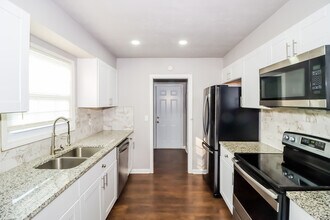 2887 Botany Dr in Jonesboro, GA - Building Photo - Building Photo