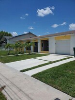14310 NW 12th Ave in Miami, FL - Building Photo