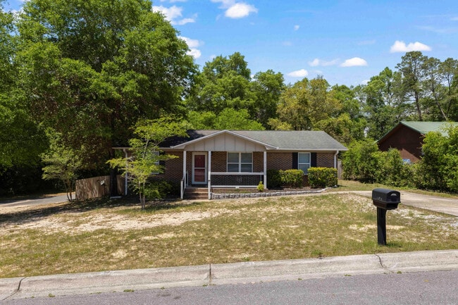412 Detroit Ave in Valparaiso, FL - Building Photo - Building Photo