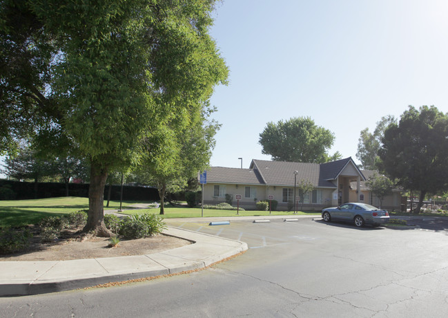 Alderwood Apartments in Lemoore, CA - Building Photo - Building Photo