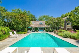 72 Bridgefield Rd in Bridgehampton, NY - Building Photo - Building Photo