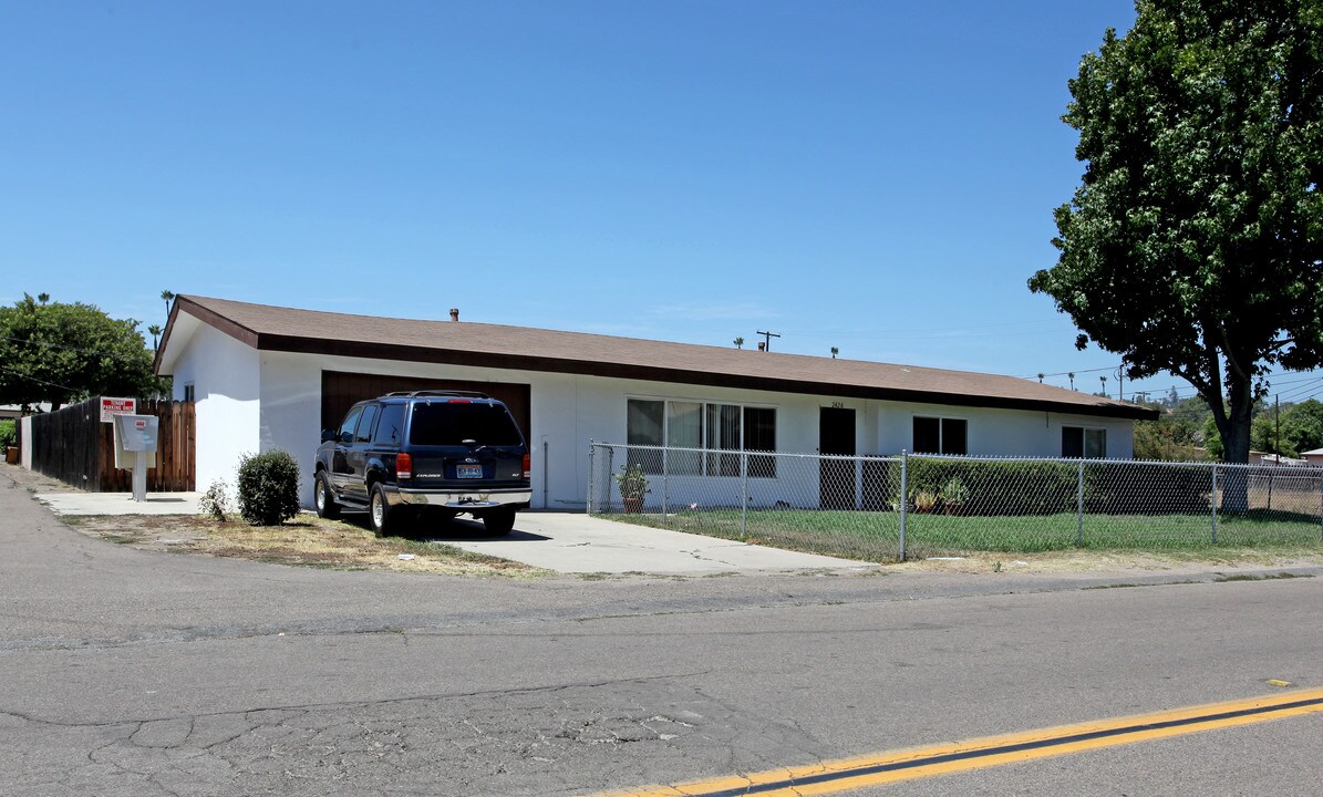 2426 Central Ave in Spring Valley, CA - Building Photo