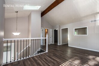 8533 Goddard in Overland Park, KS - Building Photo - Building Photo