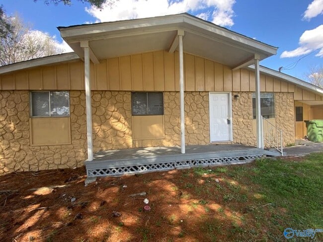 property at 3203 Delisa Cir NW