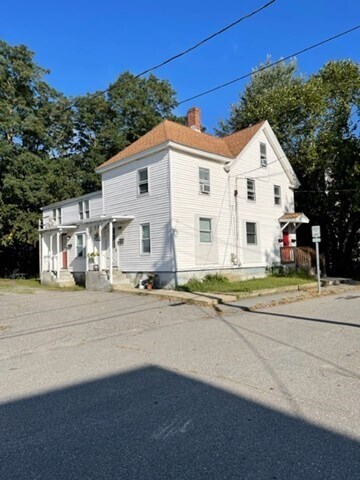 20 West St in Ayer, MA - Building Photo
