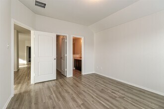 22375 Dominguez Dr in Porter, TX - Building Photo - Building Photo