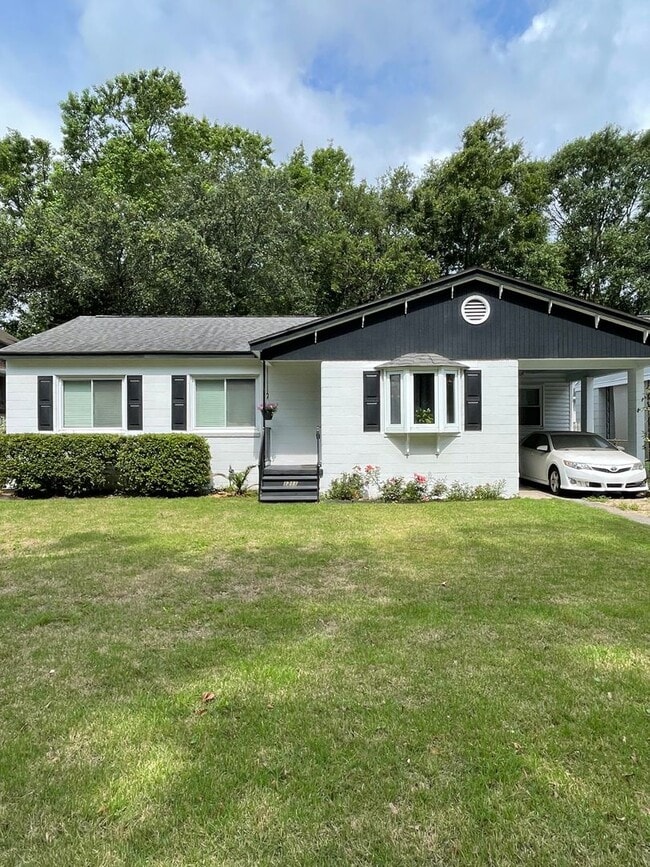 1211 Camellia Rd in Charleston, SC - Building Photo - Building Photo