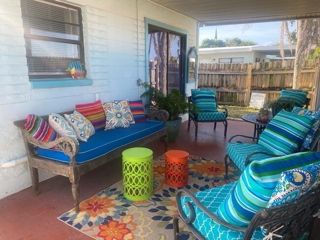 725 S Orlando Ave in Cocoa Beach, FL - Building Photo - Building Photo