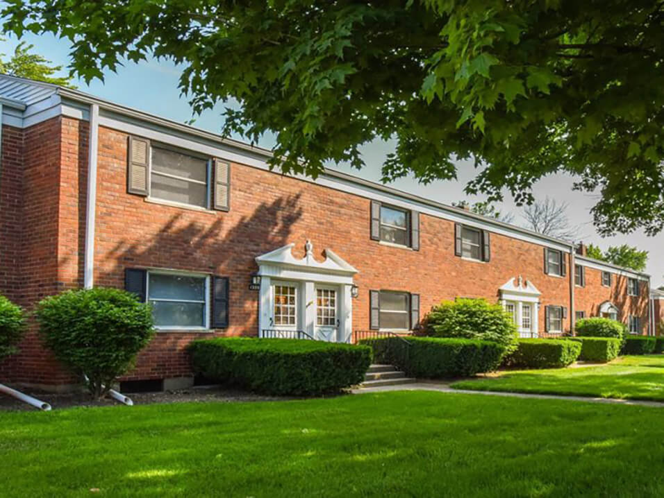 Van Buren Village Apartments in Kettering, OH | ApartmentHomeLiving.com