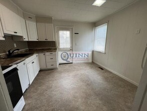 266 Hollingsworth Manor in Elkton, MD - Building Photo - Building Photo