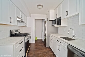 1884 Jamestown Cir in Hoffman Estates, IL - Building Photo - Building Photo