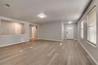 510 Burleson St in Cedar Hill, TX - Building Photo - Building Photo
