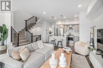 1792 Crux Rd in Ottawa, ON - Building Photo - Building Photo