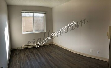 1805 Parker Cir-Unit -H in Norfolk, NE - Foto de edificio - Building Photo