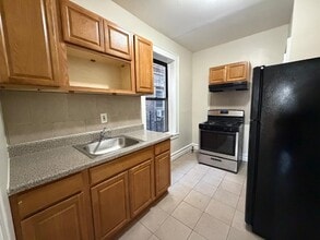 210 Roseville Ave in Newark, NJ - Building Photo - Building Photo