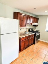 251 Copeland Ave in Lyndhurst, NJ - Building Photo - Building Photo