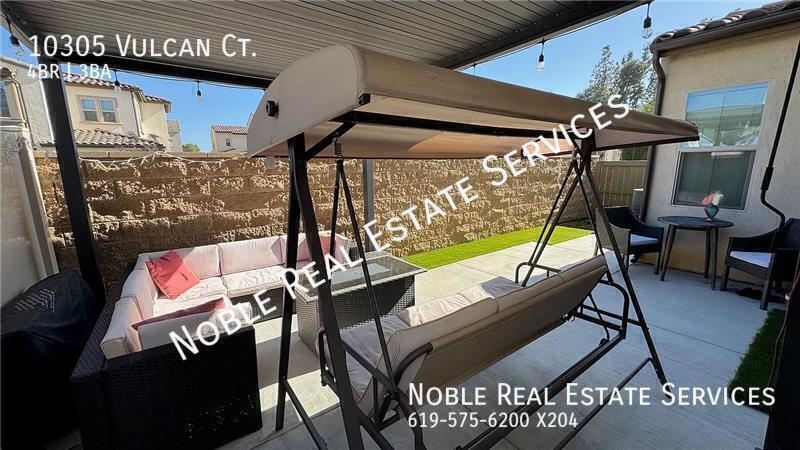10305 Vulcan Ct in Spring Valley, CA - Building Photo