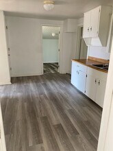 421 S Columbia Dr in West Columbia, TX - Building Photo - Building Photo