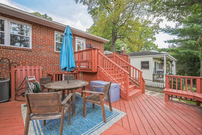1004 Stirling Rd in Silver Spring, MD - Building Photo - Building Photo