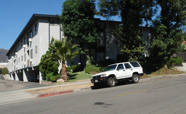 3819 Park Pl in Montrose, CA - Building Photo - Building Photo