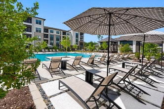 Westport Lofts in Belville, NC - Foto de edificio - Building Photo