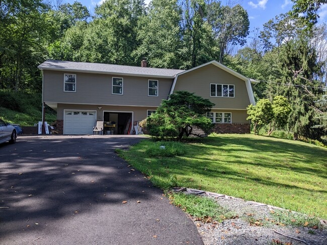 property at 544 Drakestown Rd