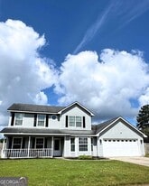 104 Sugar Maple Way in Kingsland, GA - Building Photo