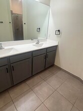 8010 NW Greenbank Cir in Port St. Lucie, FL - Building Photo - Building Photo