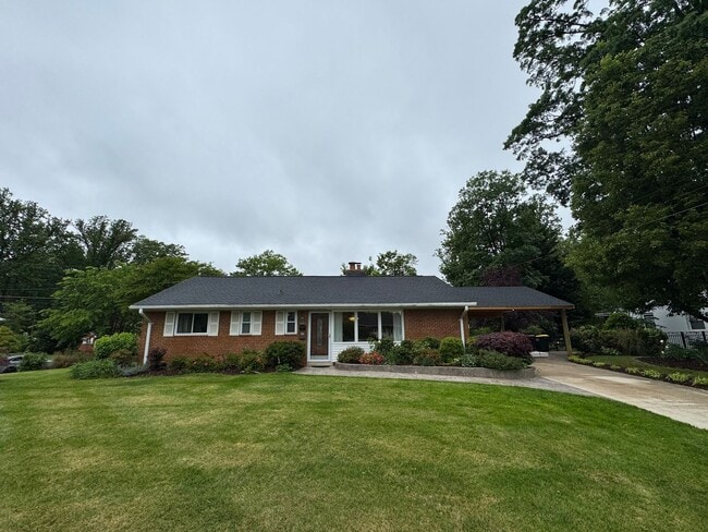 property at 5413 Ives Pl